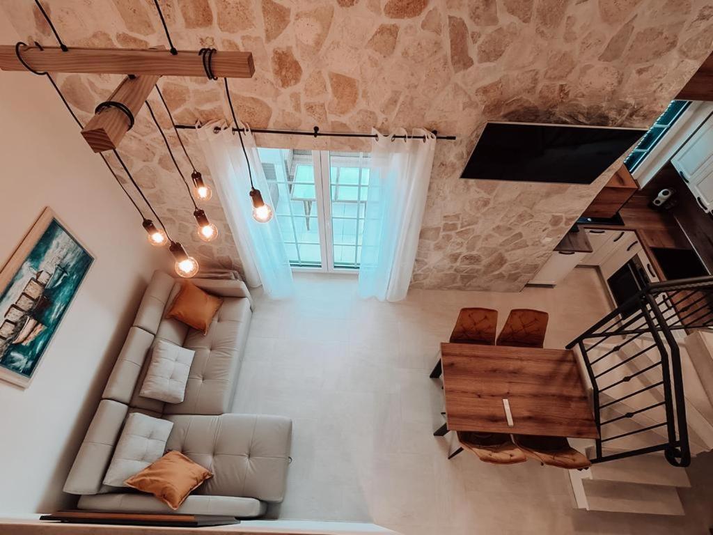 Stone House Jezera Apartment Ngoại thất bức ảnh